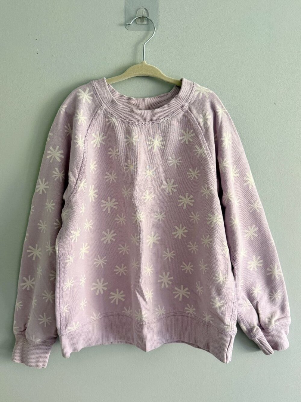 Hanna Andersson Lavender Crewneck Sweatshirt Starburst Snowflake Print Size 8
